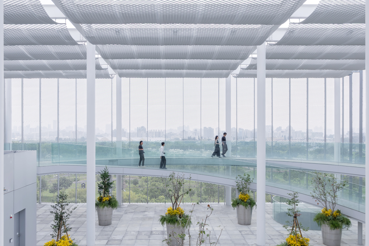 The rooftop garden, ‘Culture Forest’, offers visitors an exceptional vantage point to enjoy the sweeping views of Taichung's Central Park, designed by Catherine Mosbach of Mosbach Paysagistes in collaboration with Swiss architect Philippe Rahm.