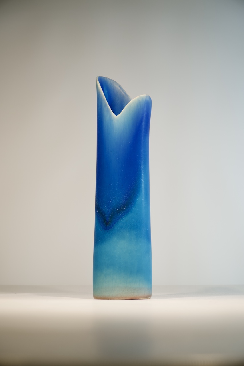 Blue Glaze Tulip-shaped vase