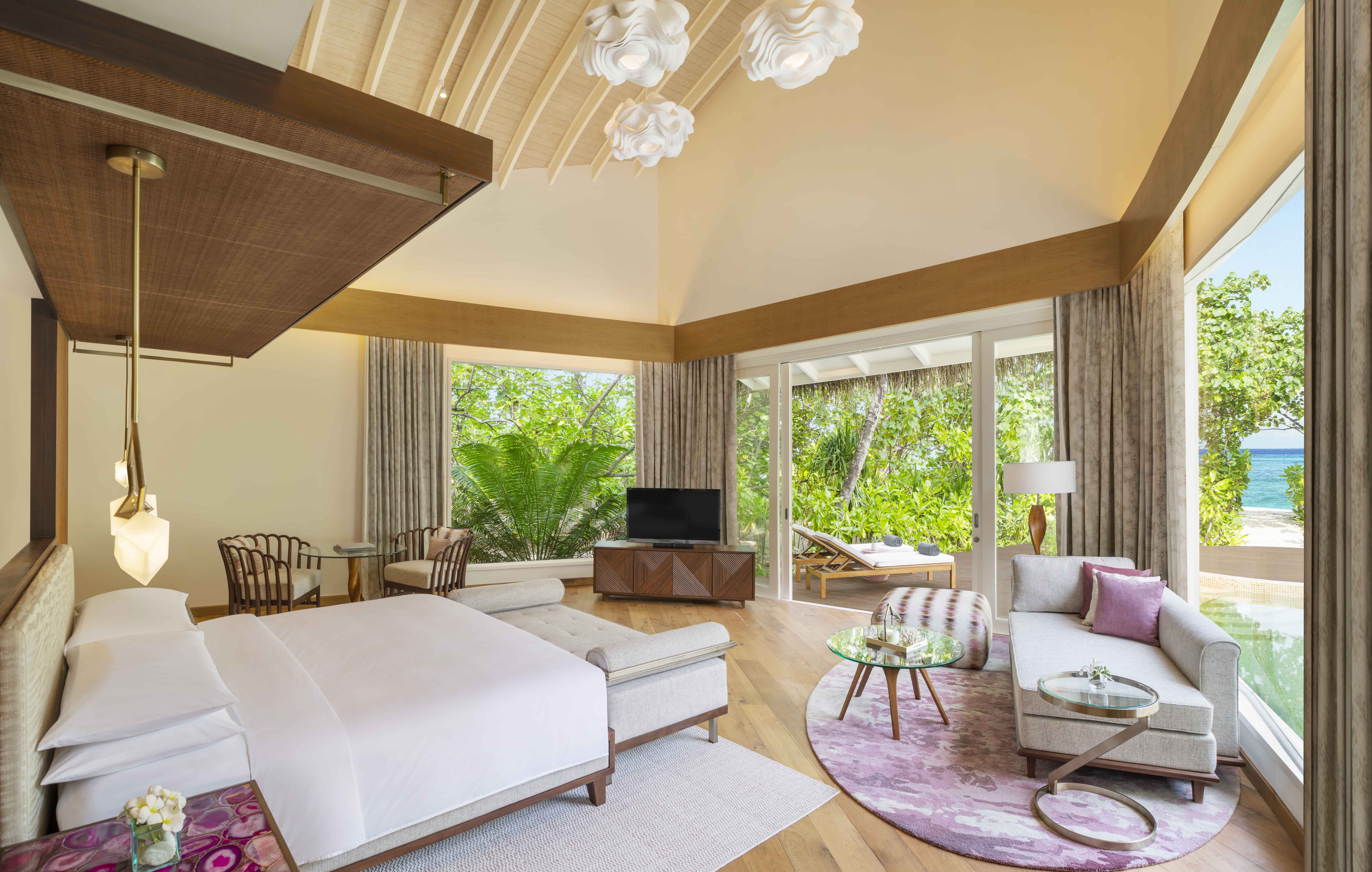 A ‘barefoot luxury’ aesthetic pervades the beach pool villa – relaxed, calming but refined