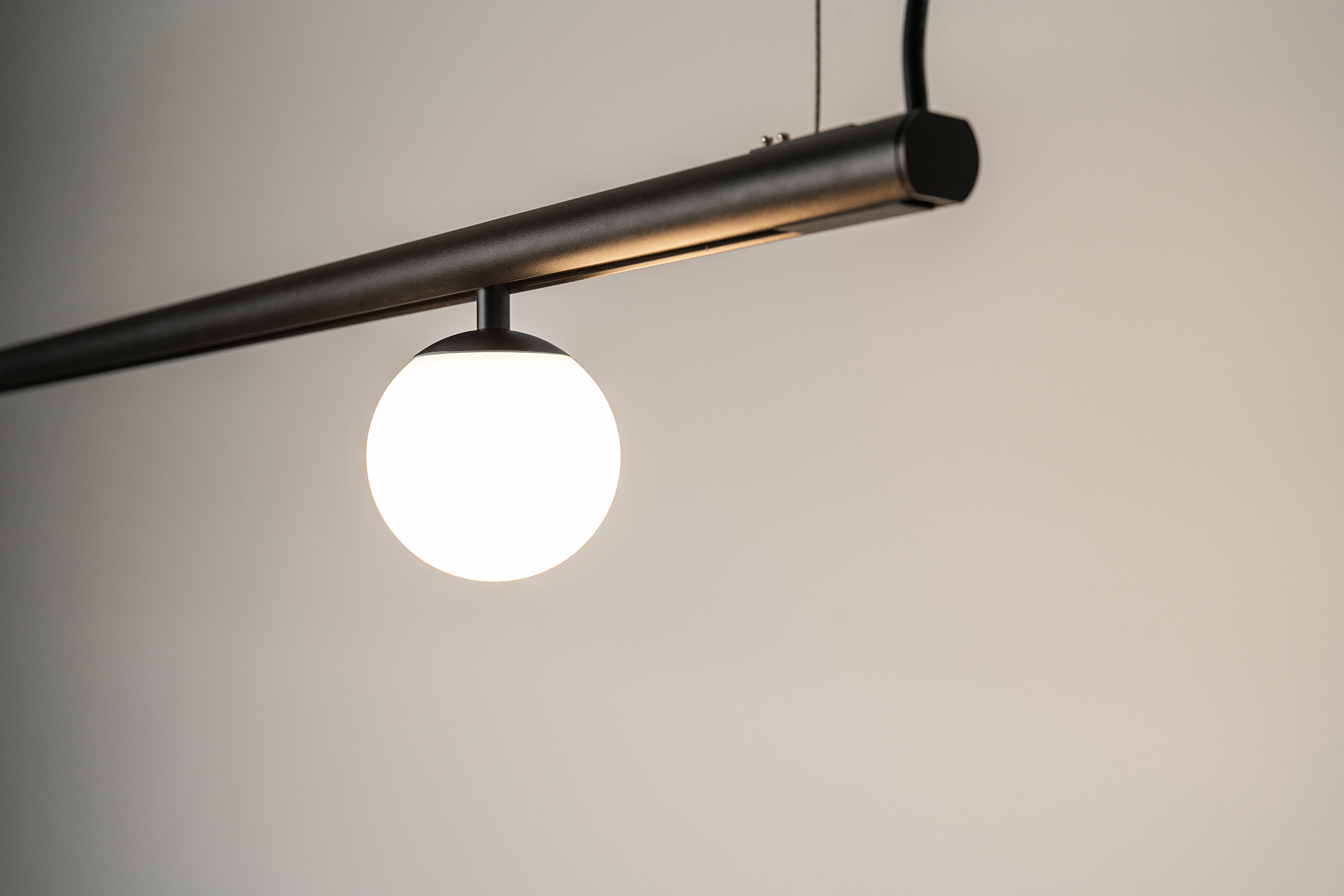 Perfectly balancing minimalism with sophisticated design, Circuit.11 exemplifies the future of architectural lighting.