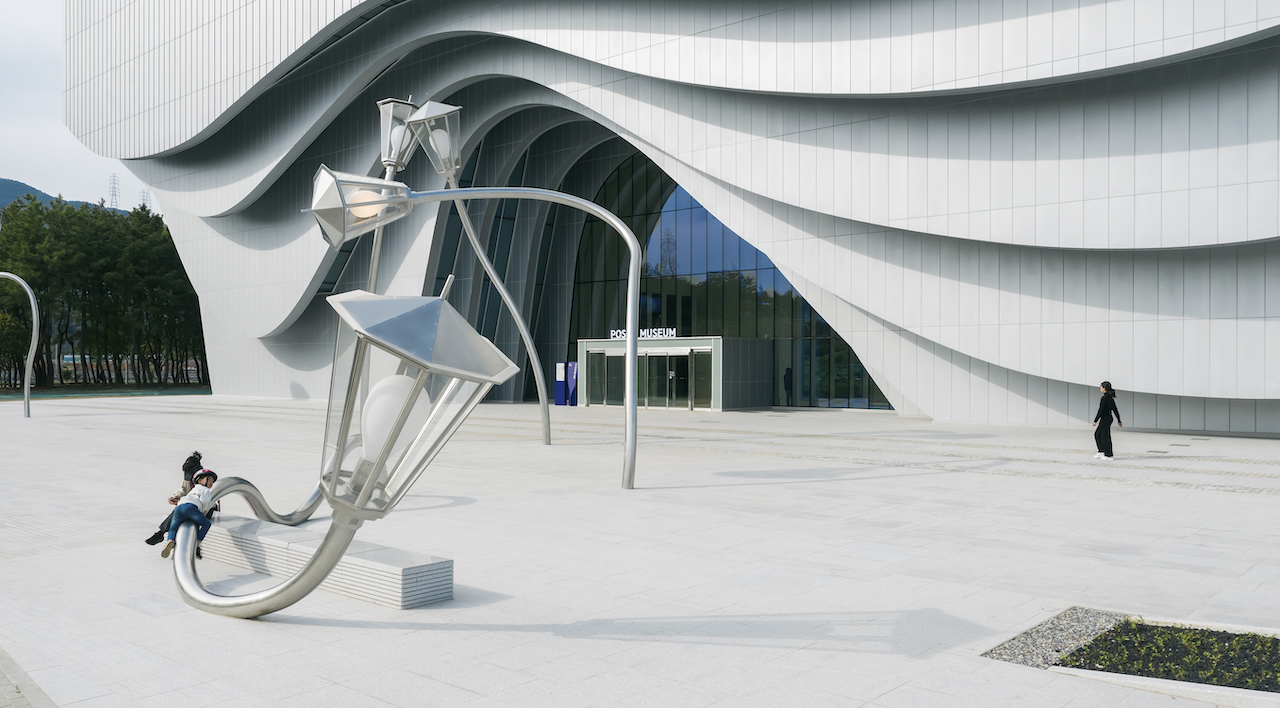 The name Park1538 combines ‘Park’ - a space for people - and 1538 - the melting point of iron in Celcius; the name symbolises the moment right before pure iron is formed into something else, and points to the potential of the facility for the community and art. 