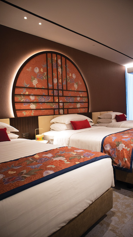 The interior design of Episode Hotel draws inspiration from the city’s two ethnic groups – Baduy and Peranakan.